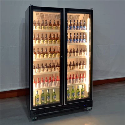 Lodówka pionowa z drink barem